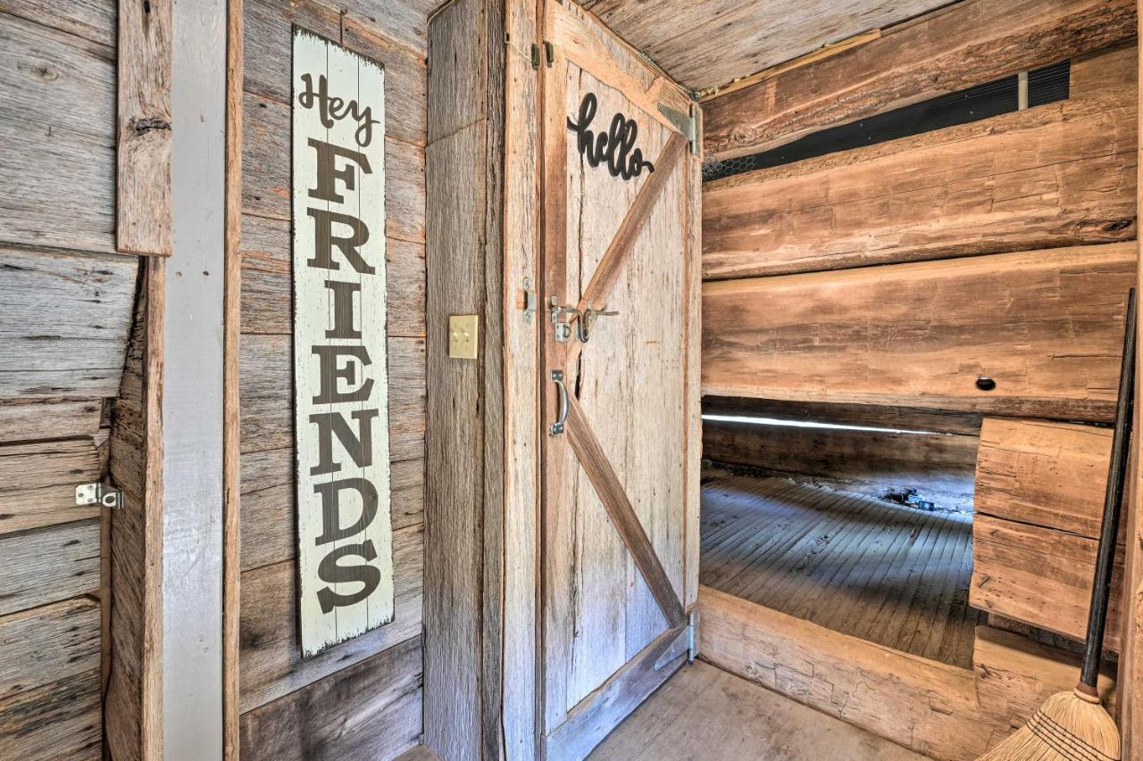 Unique Loft Cabin Fire Pit And Fishing Access! Bells ภายนอก รูปภาพ