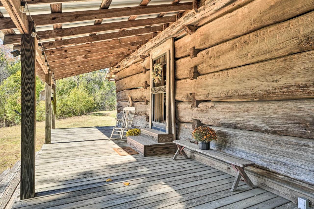 Unique Loft Cabin Fire Pit And Fishing Access! Bells ภายนอก รูปภาพ