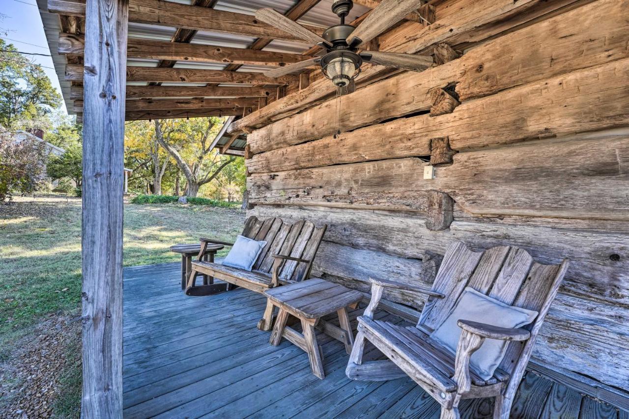 Unique Loft Cabin Fire Pit And Fishing Access! Bells ภายนอก รูปภาพ