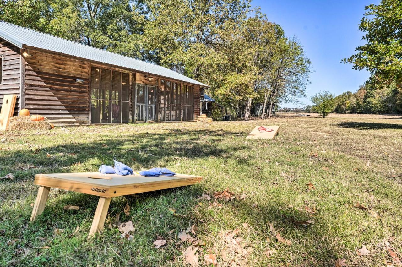 Unique Loft Cabin Fire Pit And Fishing Access! Bells ภายนอก รูปภาพ